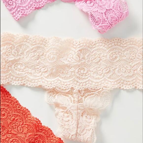 Anthropologie Dainty Laced Thong Set Plus  1X NEW - Picture 2 of 4